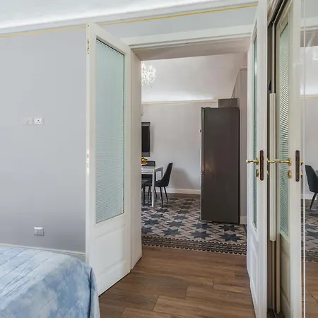 Apartment La Perla Del Duomo By Wonderful Italy